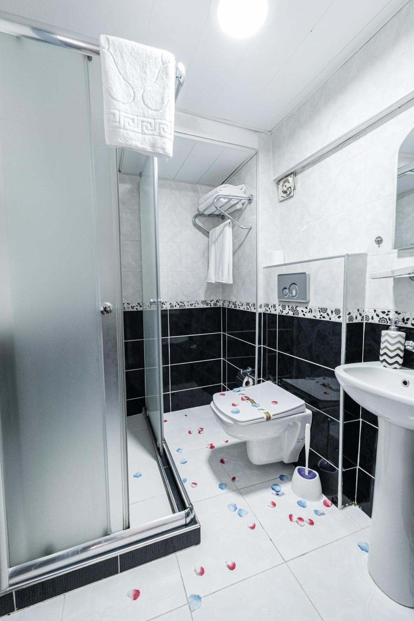 Standard Double Room,1765917919:JPEG