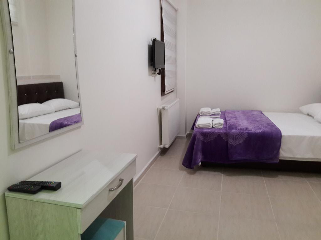 Basic Triple Room