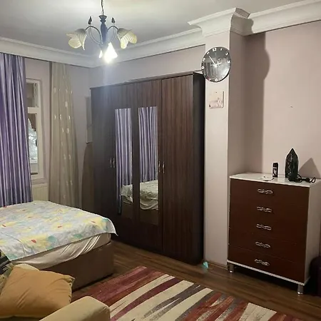 Istanbul Ueskuedar Ev Icinde Oda-2