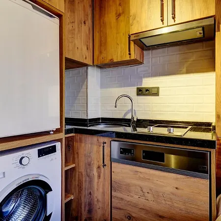 Brand New Apt, 2023 Design, Fast Internet 50Mbps, Tv, Ac, Full White Goods, 300 M To Bosphorus, Near W Hotel-3