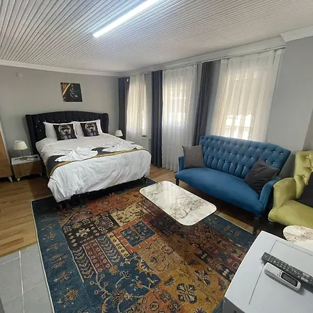 Taksim Red Suite-2